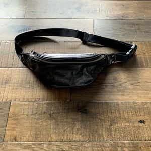 Treasure & Bond Fanny pack